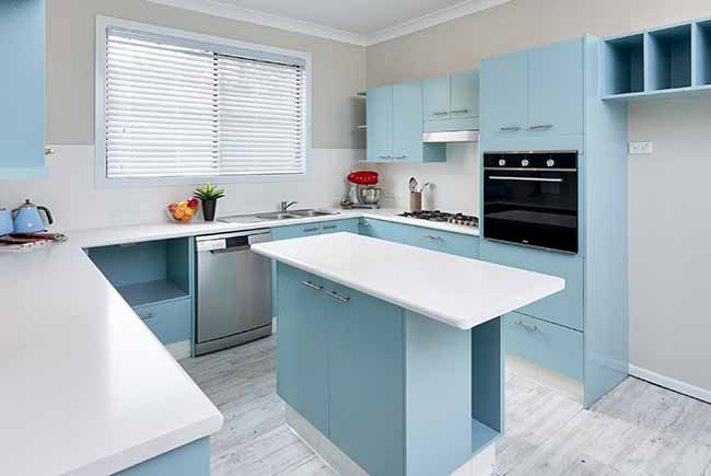 Kitchen & Bathroom